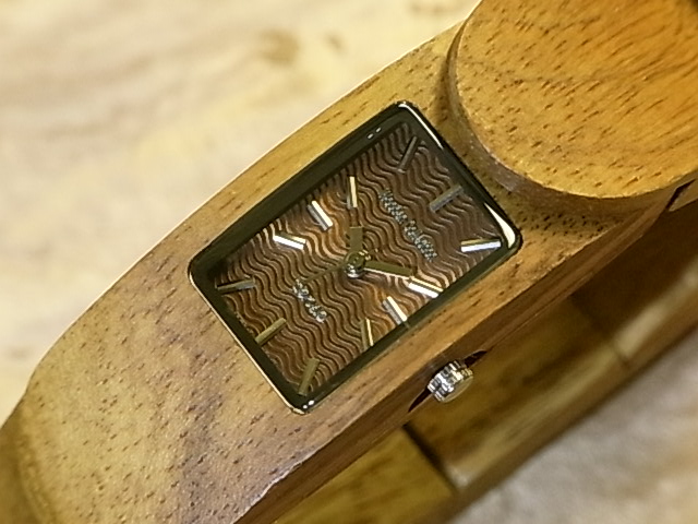チーク木製腕時計
