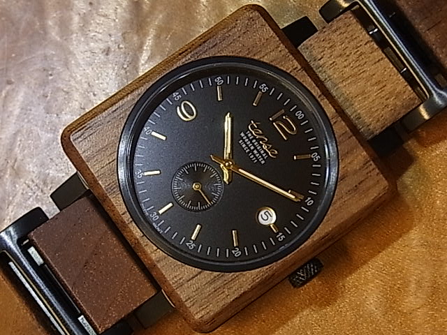 キャレセレクルモデル木製腕時計