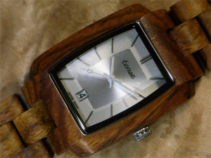 チーク木製腕時計