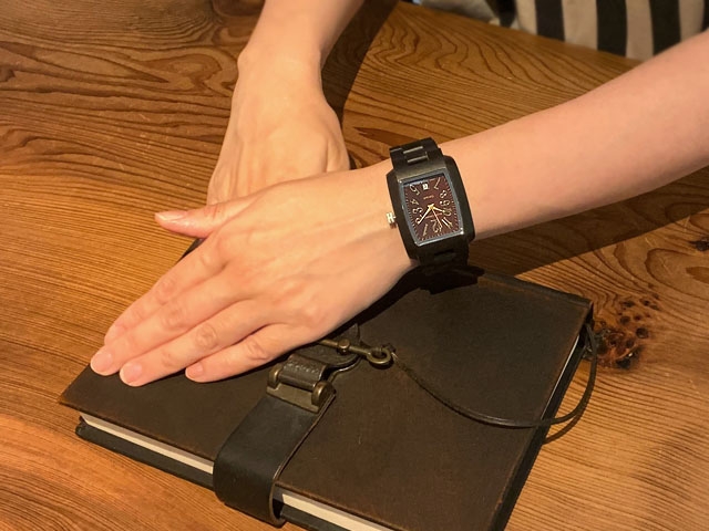 �؂łł����r���v